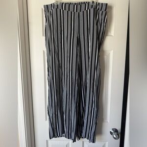 Apt. 9 Black & White Striped Wide Leg Pants - size XL